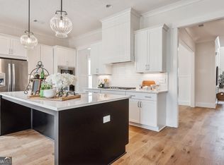 3930 Sugarloaf Dr, Cumming, GA 30028