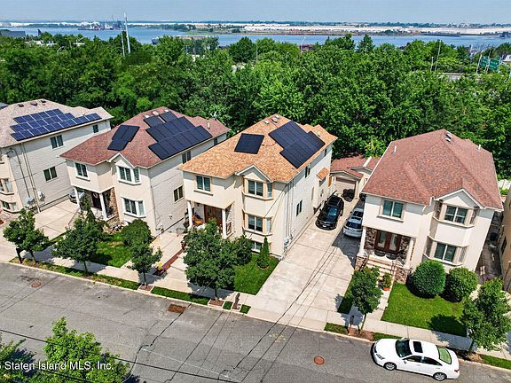 4th image of 31 Aaron Ln