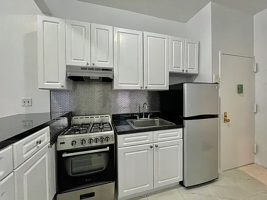 Rented by Highline Residential | media 21