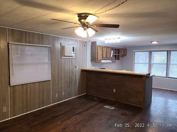 4th image of 143 Jasper Dr