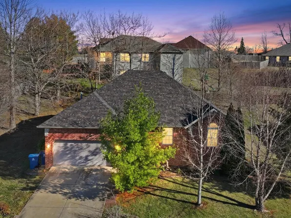 2304 S 12th Street, Ozark, MO 65721