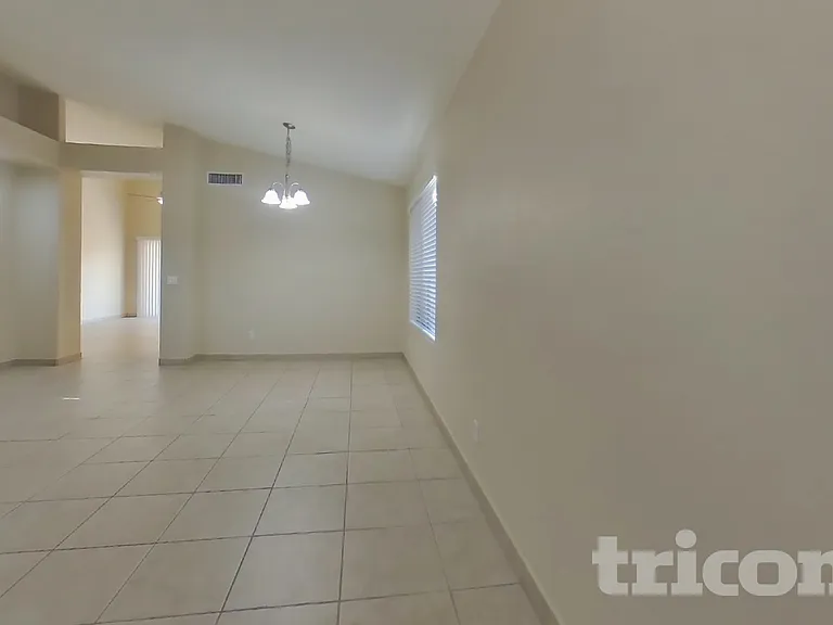 15028 W Elko Dr — Photo 4