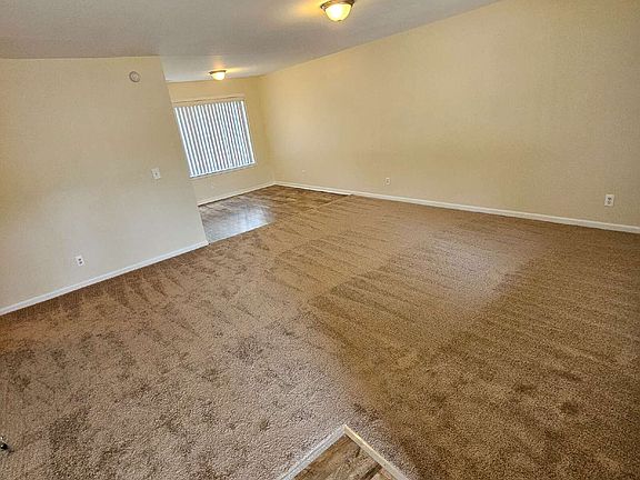 4th image of 39490 Harrison Bay Ct #23