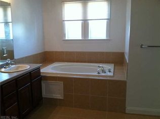 9545 20th Bay St #B, Norfolk, VA 23518