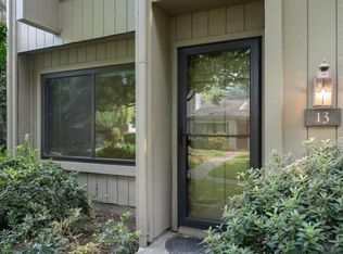 13 Adelphi Ct, Sacramento, CA 95825