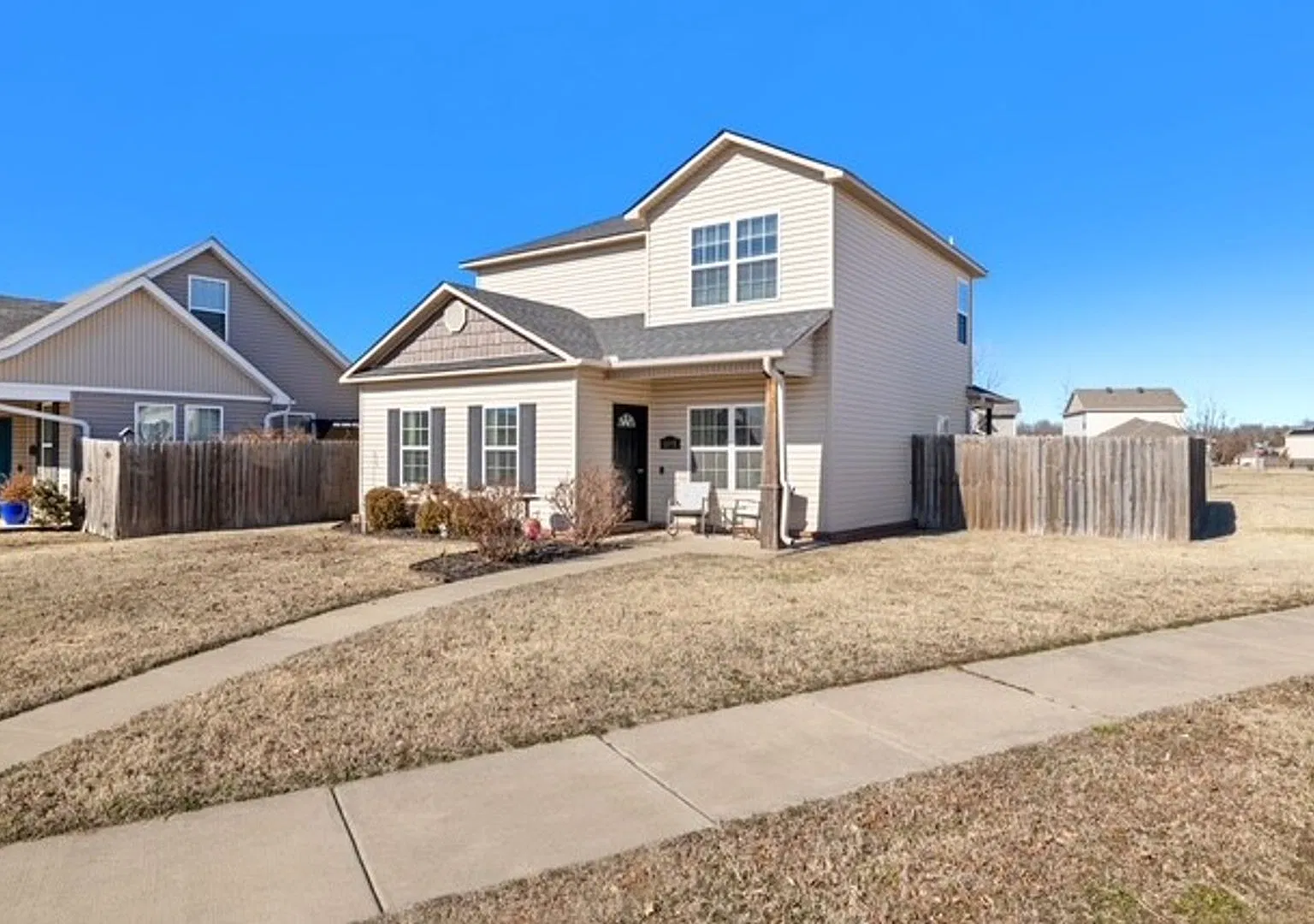 Stunning fully furnished 3-bedroom, 2-bath home off Rupple available for rent starting August 1, ... — Photo 1