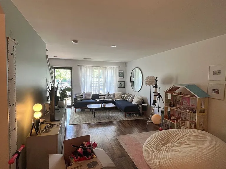 1217 Riverbrook Dr — Photo 8