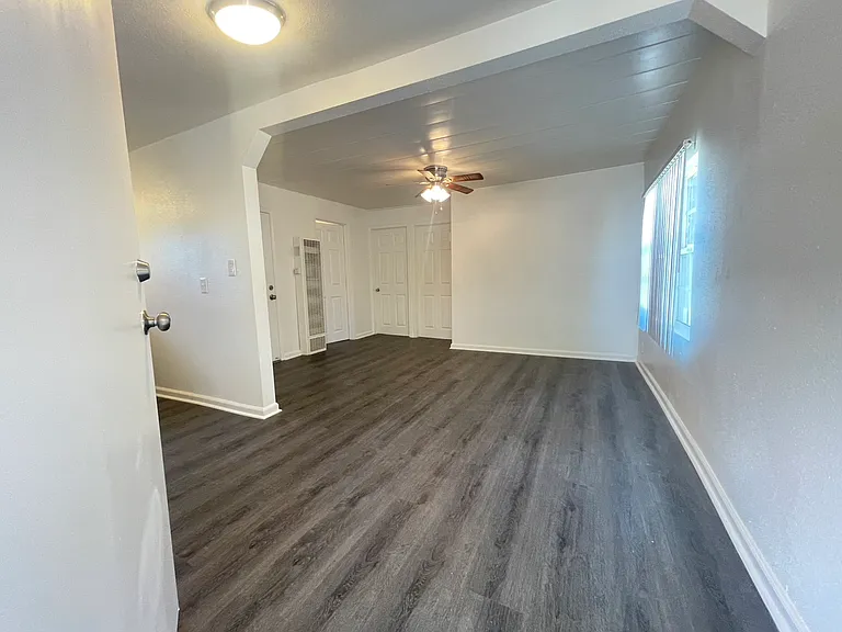 4347 Cypress Ave #4347 — Photo 3