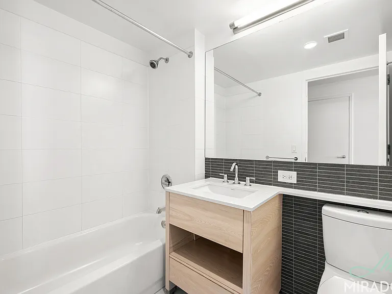 80 Dekalb Ave #28Q — Photo 9