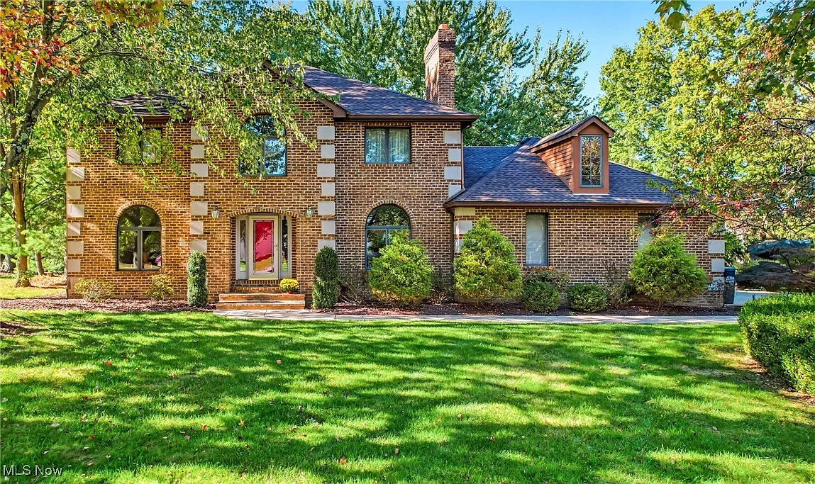 80 Squires Ct photo 1