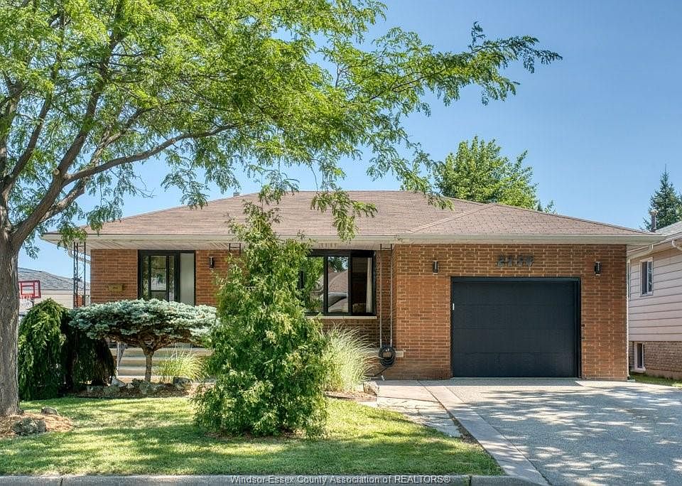1st image of 2954 Rushton Dr