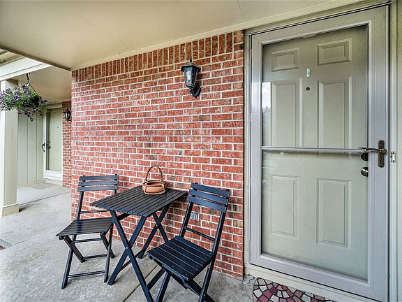 4th image of 3061 Ailsa Craig Dr