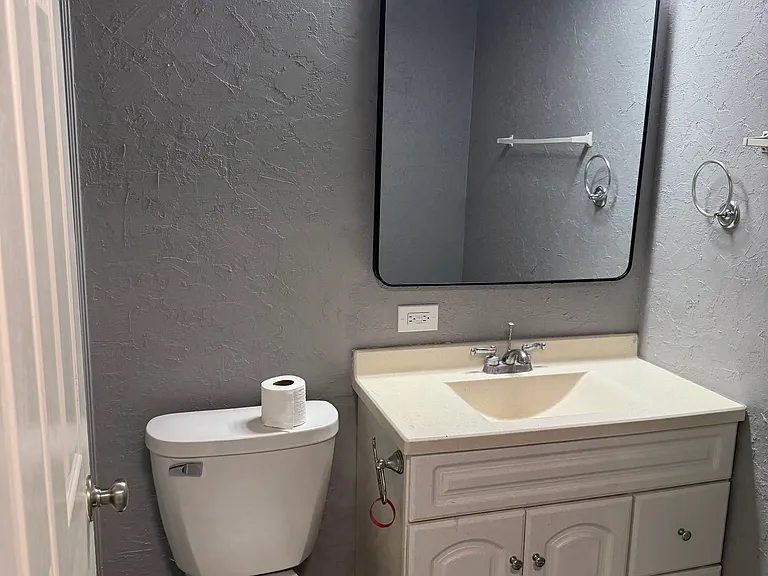 2900 Mitchell Dr #7 — Photo 8