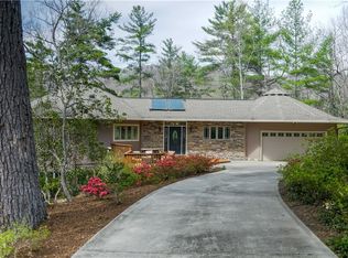 120 Oolenoy Ct, Pickens, SC 29671