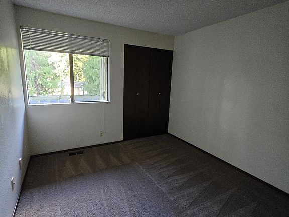 5th image of 1801-7 Evergreen Park Ct SW