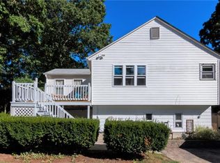 2 Lake View Cir, Glocester, RI 02814