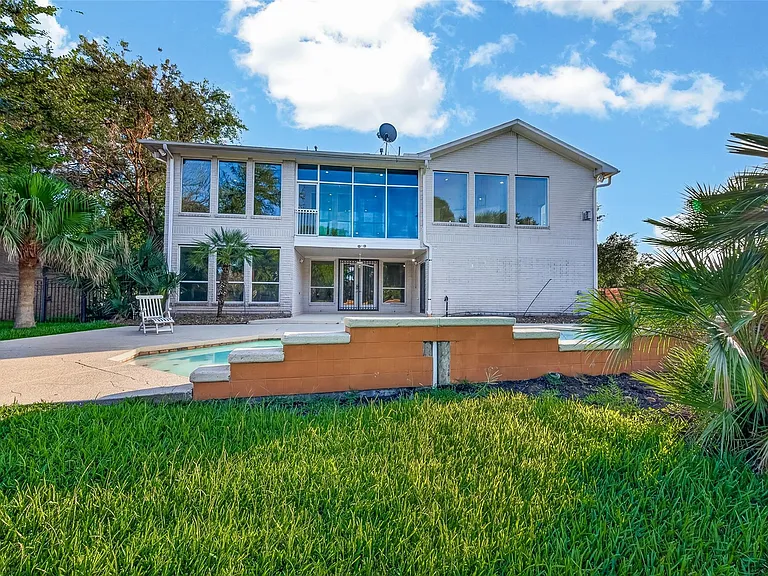 7203 Timberlake Dr — Photo 47