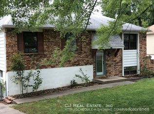 709 NW Devonshire Pl, Blue Springs, MO 64015