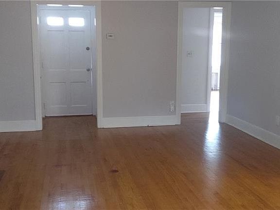 3rd image of 19 Ondaora Pkwy