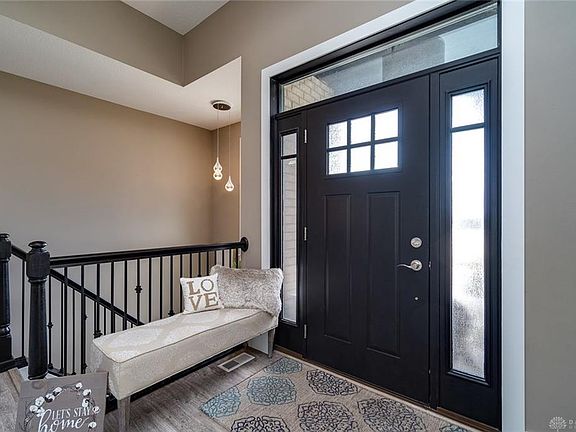 4th image of 8 Buckeye Ct
