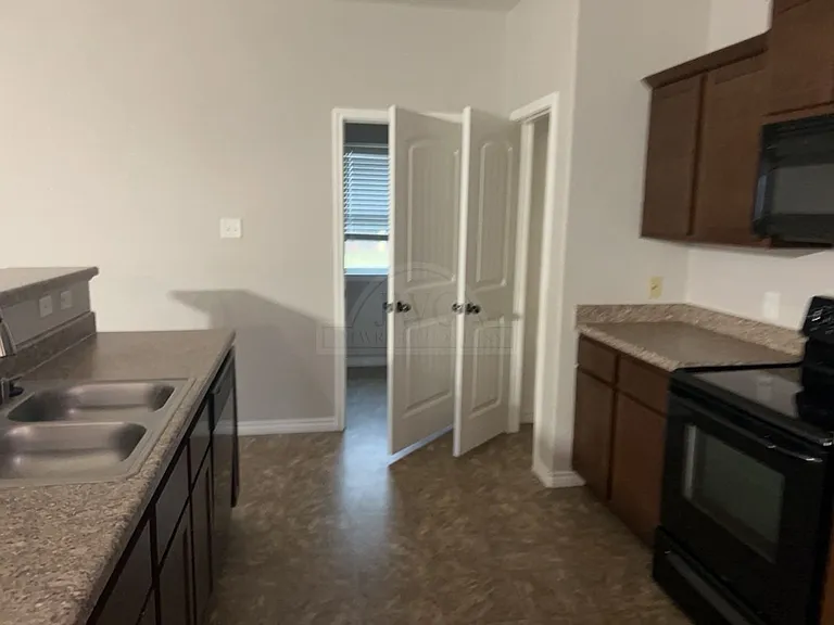 2709 Uvero Alto Dr — Photo 8