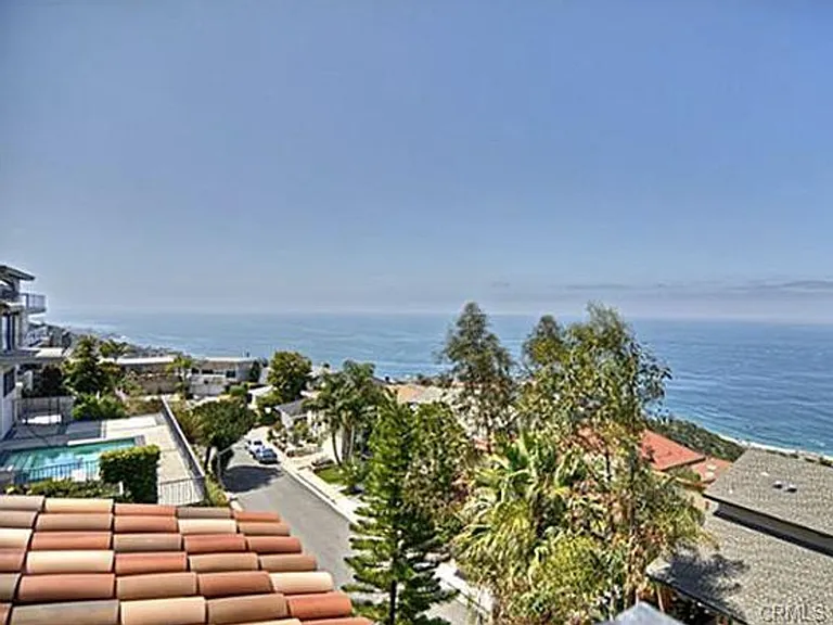 621 Loretta Dr — Photo 19