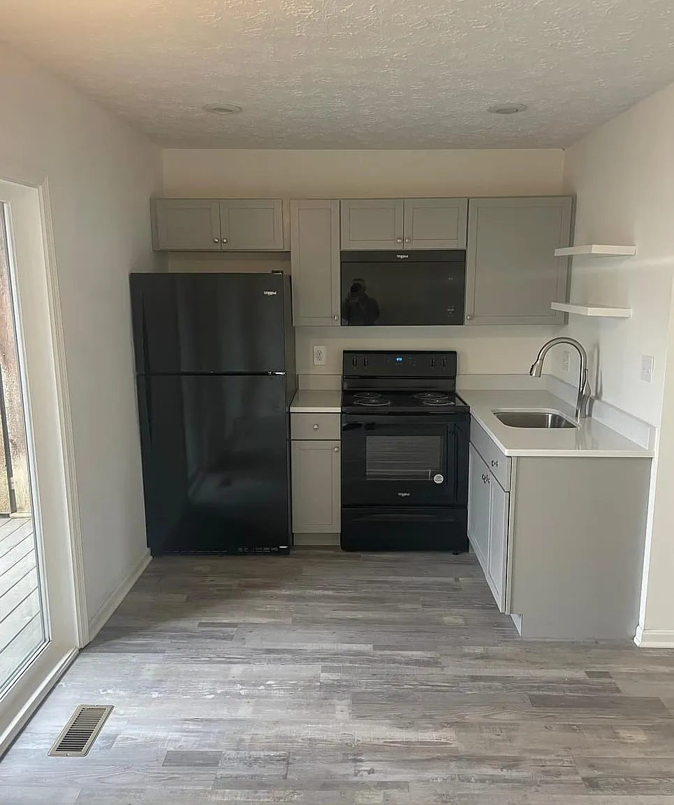 9263 Pointe Retreat Drive — Photo 3