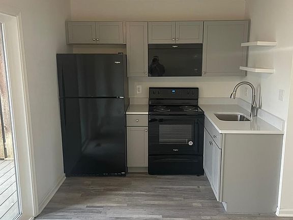 new appliances. new floor and paint