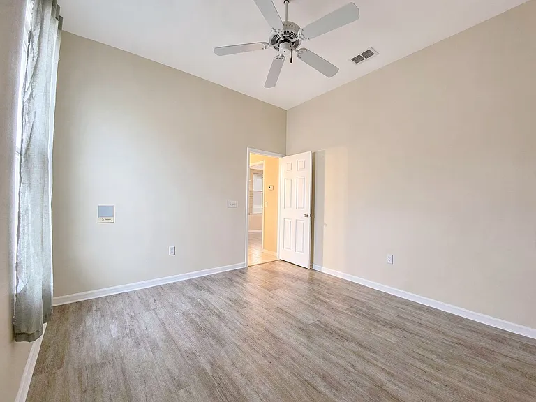 7047 Hazeltine Cir — Photo 13