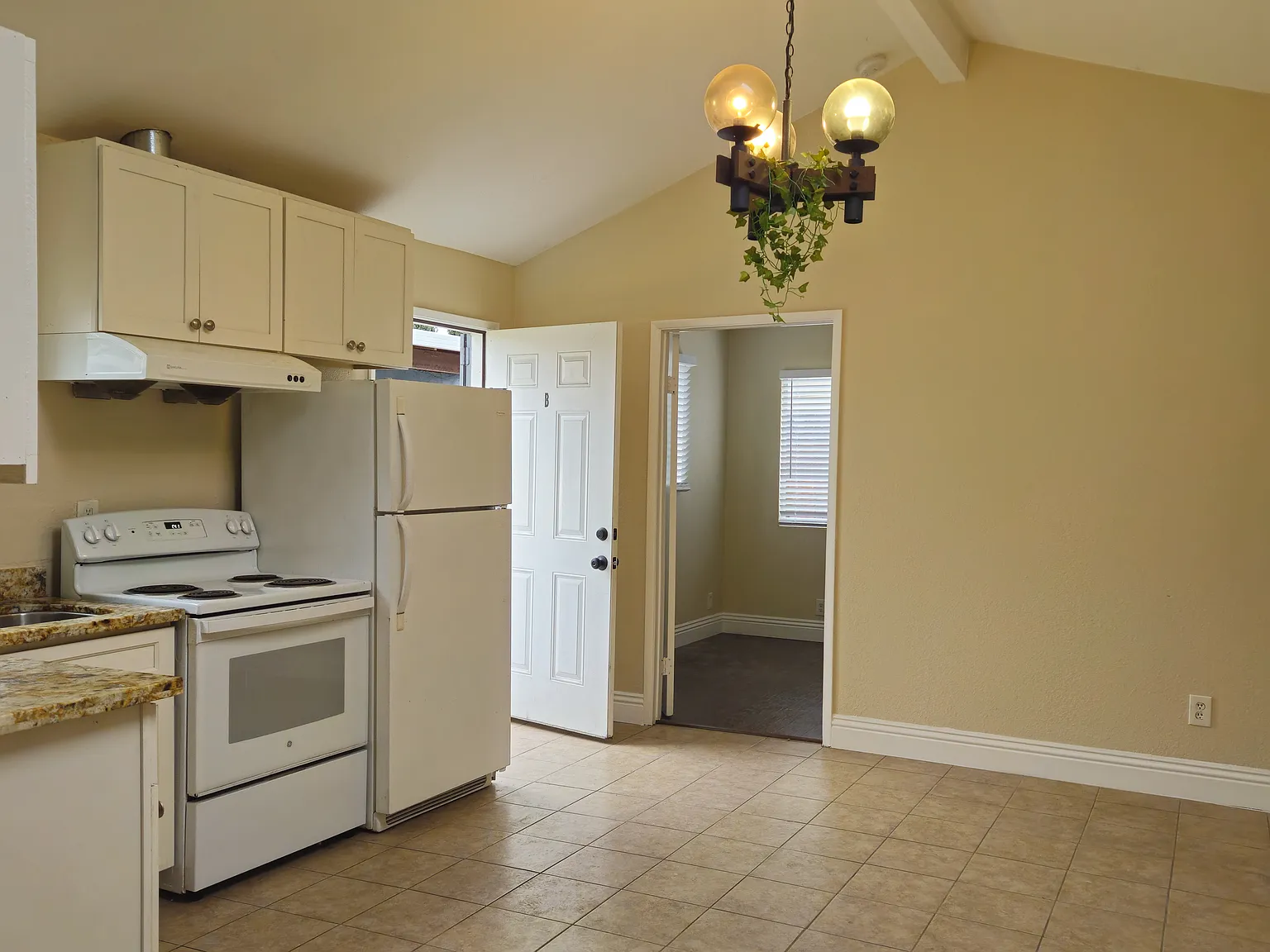 1 bed, 450 sqft, $1,975 — Photo 4