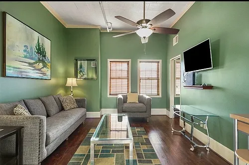 1370 S Main St #2E Photo 1