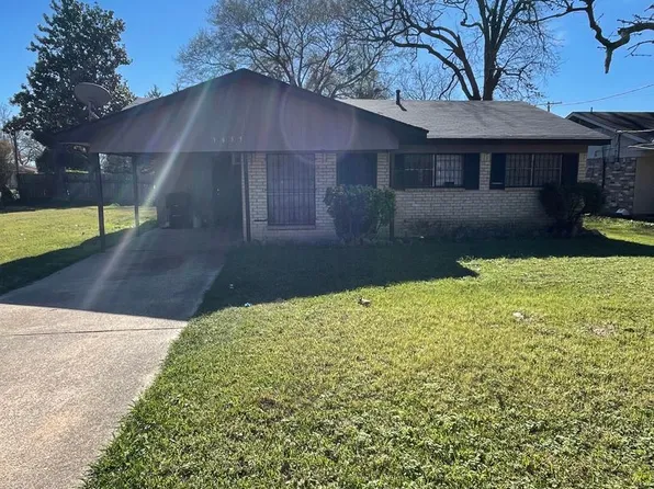 3855 Powell St, Shreveport, LA 71109