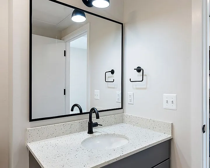 7631 E Lafayette St — Photo 19