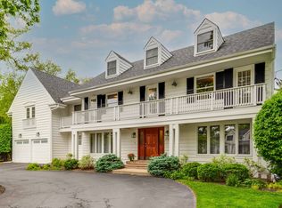 2120 Wilmette Ave, Wilmette, IL 60091