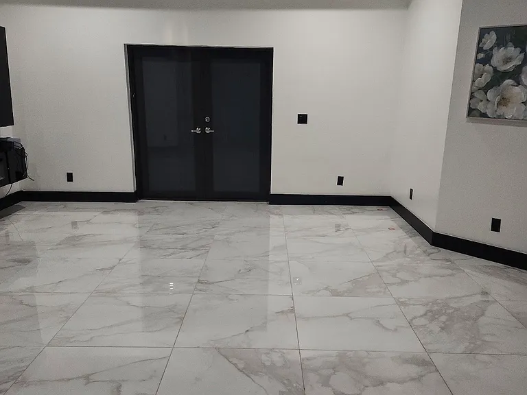 909 Citrus Ave S — Photo 2