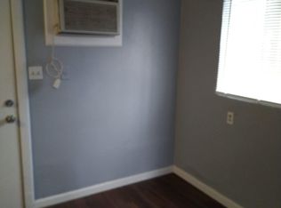 196 Warren Ave #C, Bakersfield, CA 93308