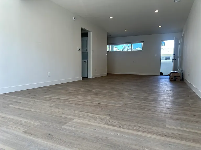 11600 Rochester Ave #12 — Photo 4