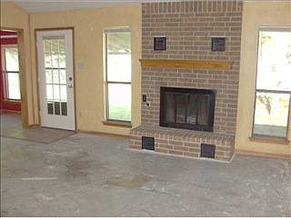 2nd image of 2103 Whispering Dr