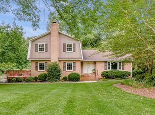 7201 Pine Lake Ln, Mint Hill, NC 28227