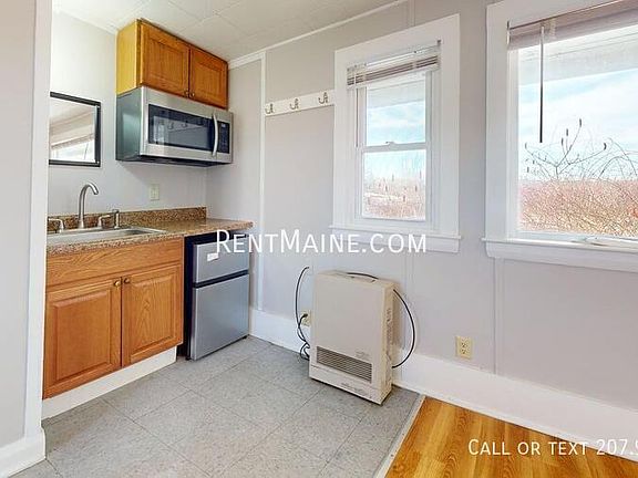 3rd image of 18 Main Rd #5