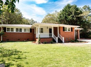 335 Greencrest Dr, Athens, GA 30605