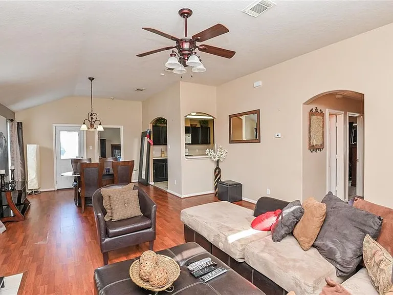 18446 S Wimbledon Dr — Photo 9