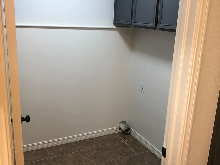 6126 S Lakewood Ave — Photo 12