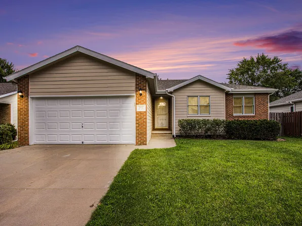2541 SW 18th St, Lincoln, NE 68522