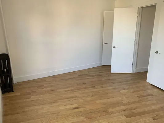 Rented by Tapiro Realty | media 9