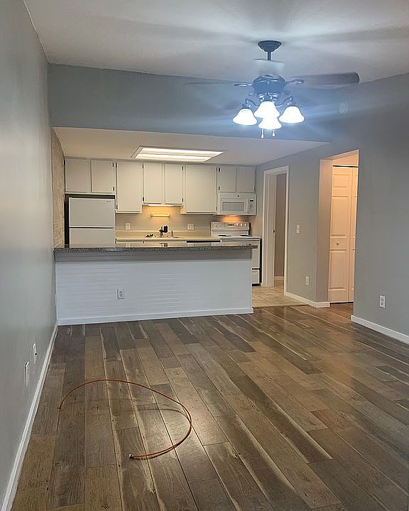 1st image of 593 7th Pl