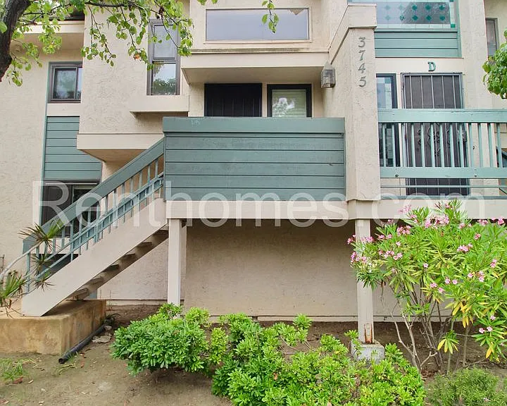3745C Balboa Ter — Photo 1