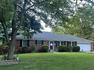 7588 Ridgemont Dr, Newburgh, IN 47630