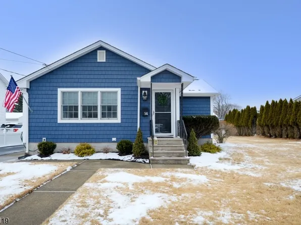 14 Munn Ave, Riverdale Boro, NJ 07457