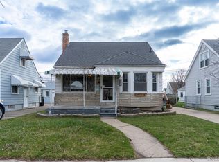 3855 16th St, Wyandotte, MI 48192